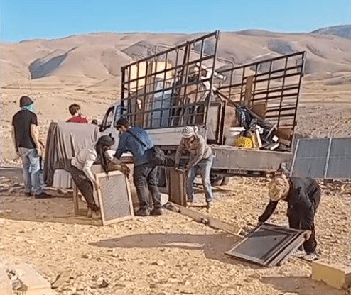 בחסות הצבא והמשטרה המתנחלים גירשו עוד קהילת רועים מהבקעה